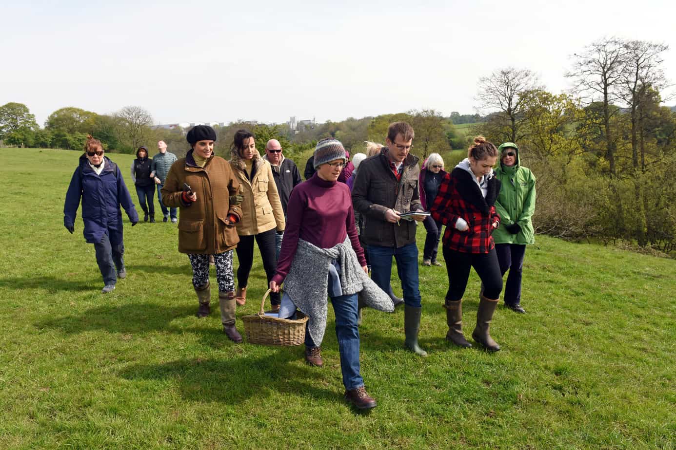 Spring Foragings – Meander & Meal